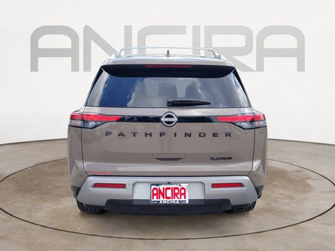 Used 2023 Nissan Pathfinder Platinum w/ Black Appearance Package FWD image 11