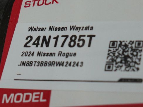 Used 2024 Nissan Rogue SV w/ SV Premium Package AWD/4WD image 32