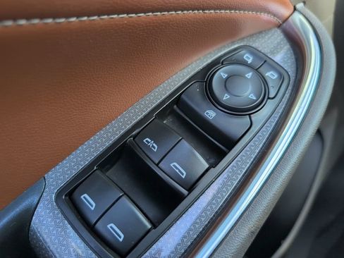 Used 2018 Chevrolet Malibu LT w/ Leather Package image 22