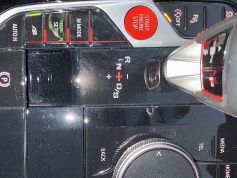 Used 2024 BMW M2 w/ Lighting Package image 18