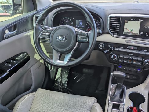 Used 2020 Kia Sportage EX w/ Option Group 15 AWD/4WD image 16