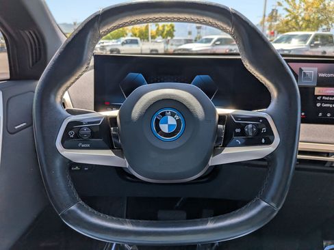 Used 2025 BMW iX xDrive50 AWD/4WD image 15