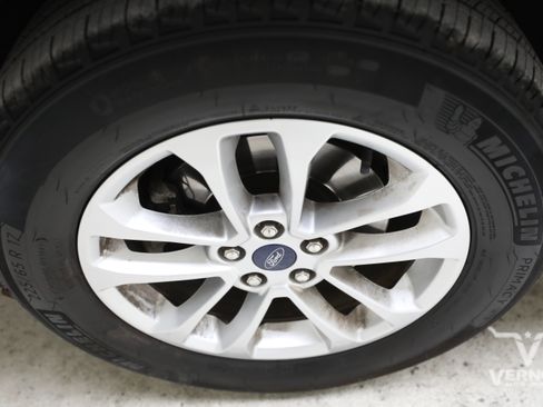 Used 2022 Ford Escape SE FWD image 30