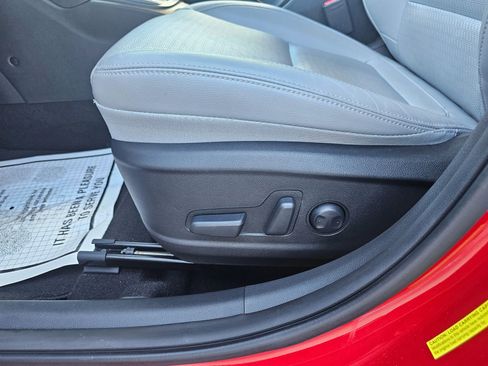 Used 2021 Hyundai Kona Limited w/ Cargo Package image 6
