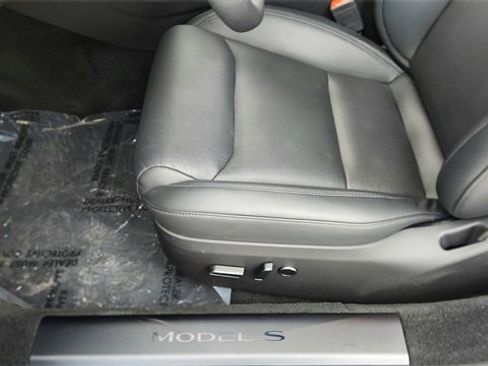 Used 2025 Tesla Model S image 33