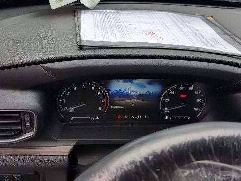 Used 2023 Ford Explorer Limited w/ Equipment Group 301A image 5