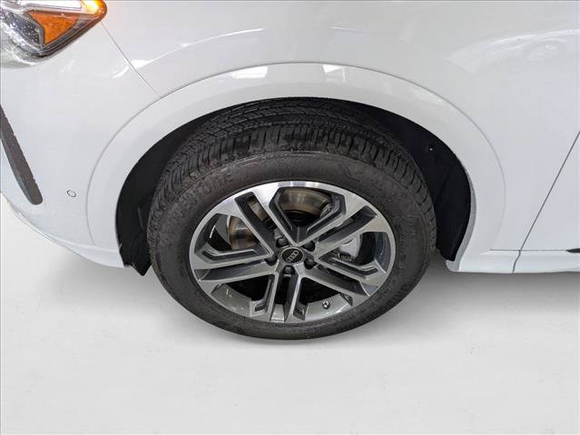 New 2025 Audi Q5 Premium w/ Premium Plus AWD/4WD image 10