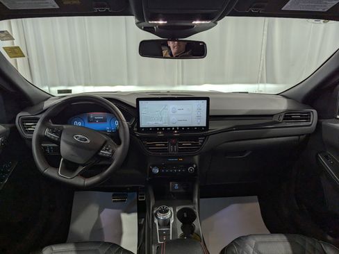 Used 2023 Ford Escape ST-Line Elite w/ Premium Technology Package image 12