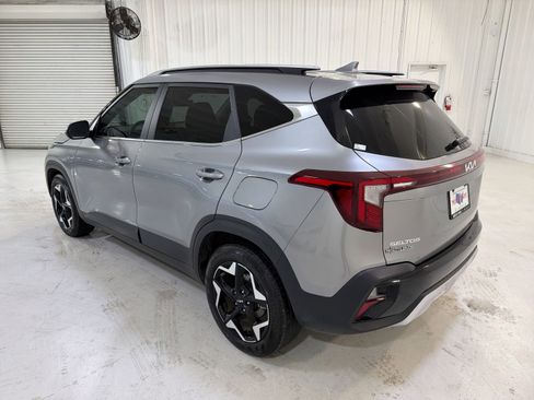 Used 2024 Kia Seltos EX image 25
