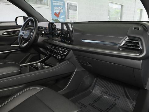 New 2026 Chevrolet Traverse LT w/ Driver Confidence Package FWD image 43
