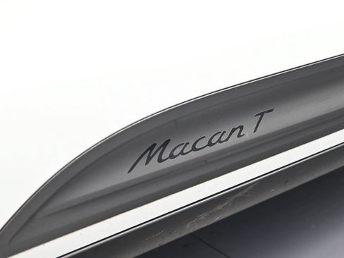 Used 2024 Porsche Macan Turbo AWD/4WD image 35