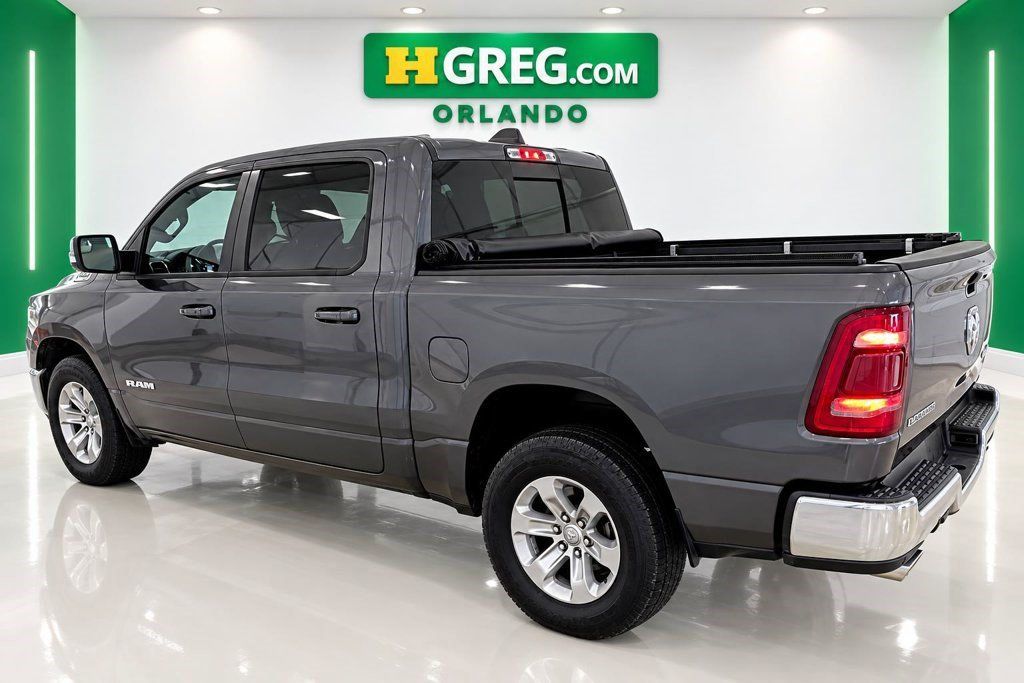Used 2023 RAM 1500 Laramie AWD/4WD image 2