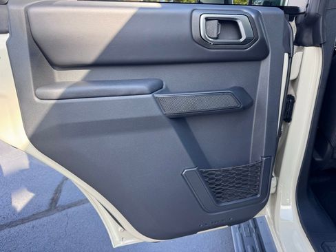 New 2025 Ford Bronco Outer Banks w/ Sasquatch Package image 30