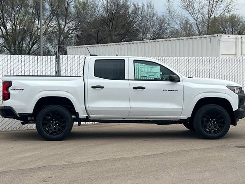 New 2026 Chevrolet Colorado W/T AWD/4WD image 3
