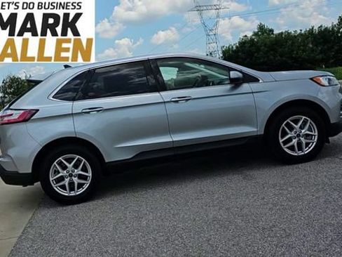 Used 2024 Ford Edge SEL AWD/4WD image 9