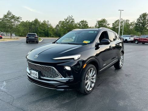 Used 2024 Buick Encore GX Avenir w/ Avenir Convenience Package AWD/4WD image 1