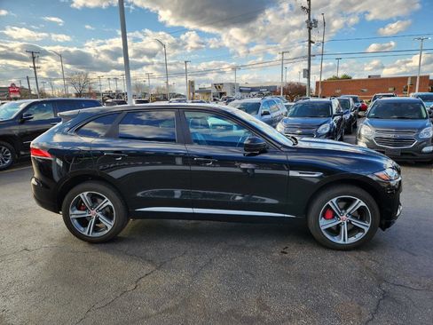 Used 2020 Jaguar F-PACE S image 9