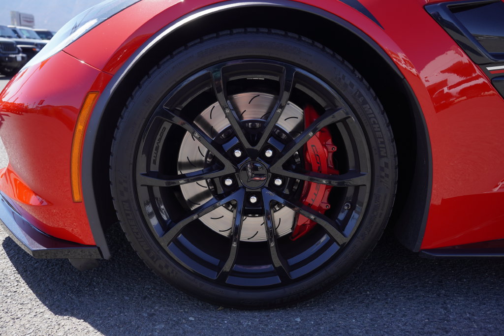 Used 2019 Chevrolet Corvette Grand Sport RWD image 4