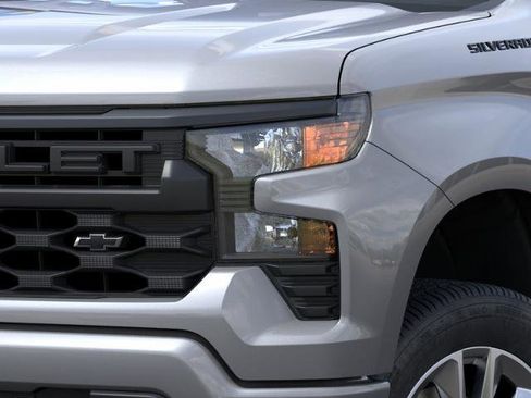 New 2026 Chevrolet Silverado 1500 Custom w/ LPO, Dark Essentials Package RWD image 10