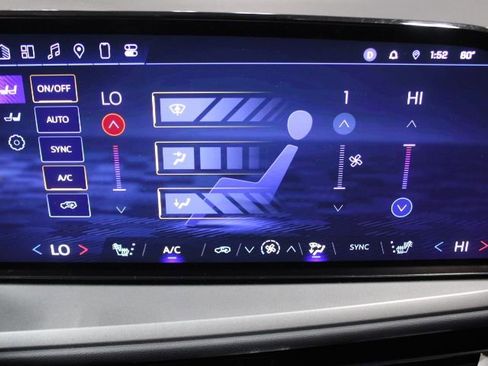 Certified 2024 Chevrolet Traverse LS image 46