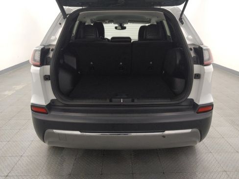 Used 2019 Jeep Cherokee Limited FWD image 29