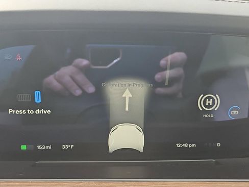 Used 2022 Tesla Model S image 11