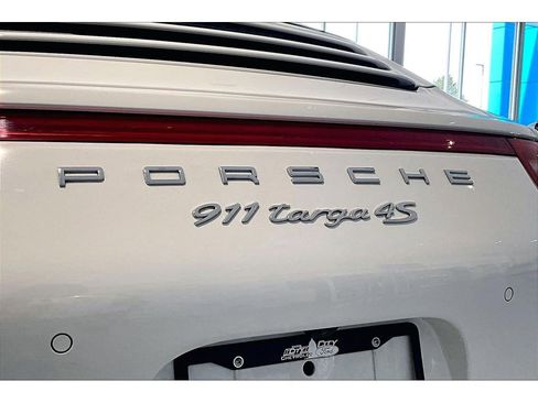 Used 2016 Porsche 911 Targa 4S AWD/4WD image 10