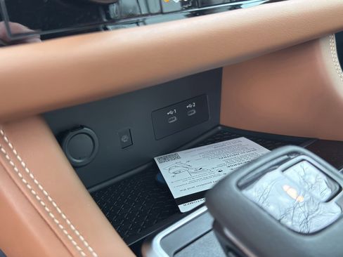 New 2026 Nissan Pathfinder Platinum image 28