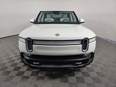 Used 2023 Rivian R1T Adventure image 8