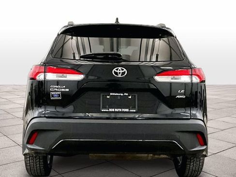 Used 2023 Toyota Corolla Cross LE w/ Moonroof Package AWD/4WD image 4