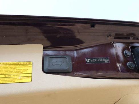 Used 2013 Toyota Highlander Limited image 37