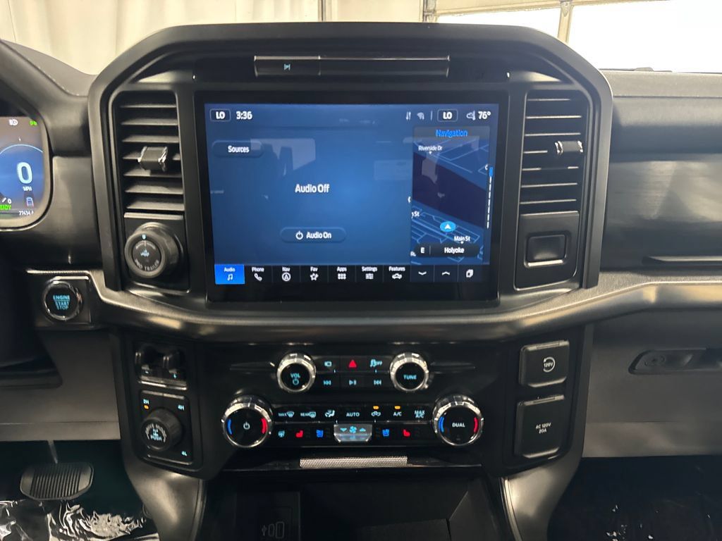 Used 2025 Ford F150 Lariat w/ Equipment Group 501A Mid AWD/4WD image 21