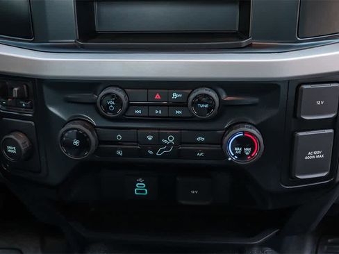 New 2026 Ford F250 XL w/ XL Chrome Package image 13