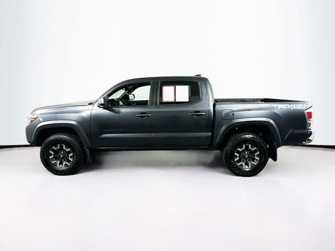 Certified 2022 Toyota Tacoma TRD Off-Road image 4