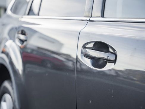 Used 2010 Subaru Outback 2.5i Premium image 15