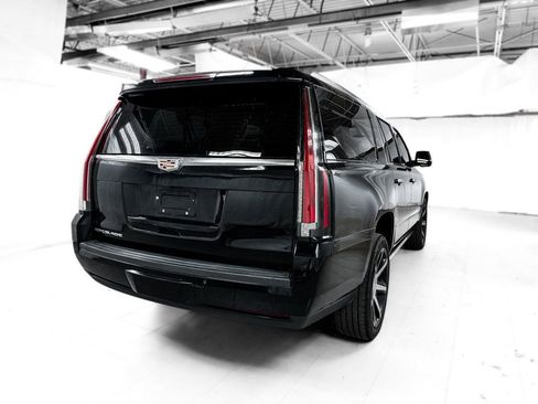 Used 2016 Cadillac Escalade ESV Premium AWD/4WD image 6