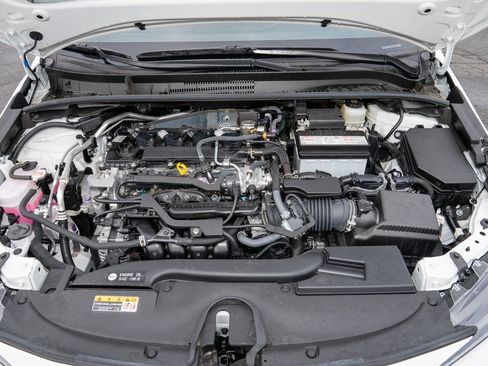 Certified 2025 Toyota Corolla SE image 14