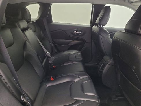 Used 2020 Jeep Cherokee Latitude Plus w/ Cold Weather Group image 19