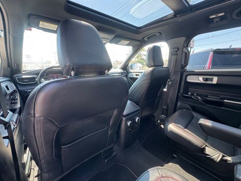Used 2023 Ford Explorer ST-Line w/ Class IV Trailer Tow Package AWD/4WD image 29
