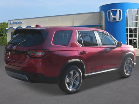 New 2025 Honda Pilot EX-L image 4