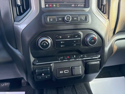 Used 2022 Chevrolet Silverado 2500 Custom w/ Custom Convenience Package image 34