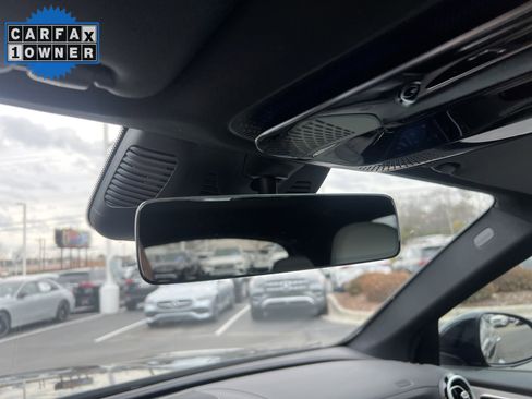 Used 2025 Mercedes-Benz GLC 300 image 27