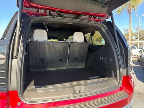 New 2026 Chevrolet Suburban Premier RWD image 15