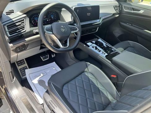 New 2026 Volkswagen Atlas Cross Sport SEL Premium R-Line AWD/4WD image 12