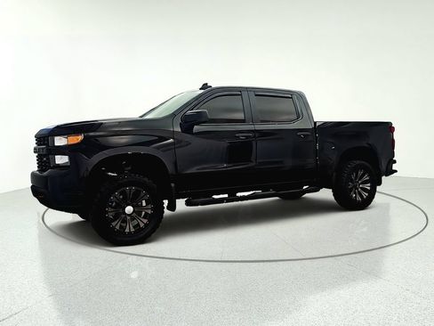Used 2021 Chevrolet Silverado 1500 Custom Trail Boss w/ Midnight Edition AWD/4WD image 7