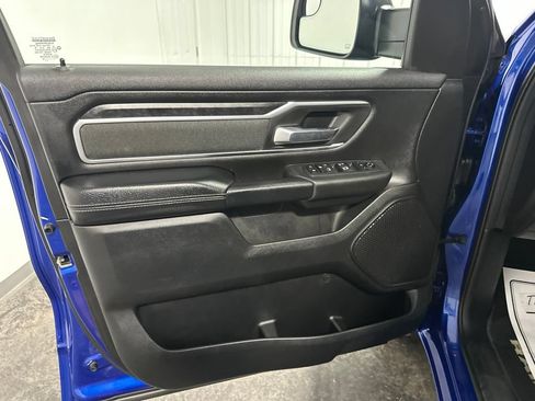 Used 2019 RAM 1500 Big Horn AWD/4WD image 11