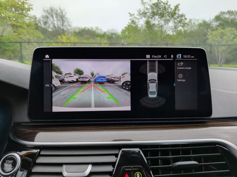 Certified 2023 BMW 530e w/ Premium Package RWD image 18