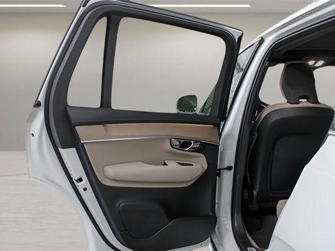 New 2026 Volvo XC90 B5 Core w/ Protection Package Premier image 18