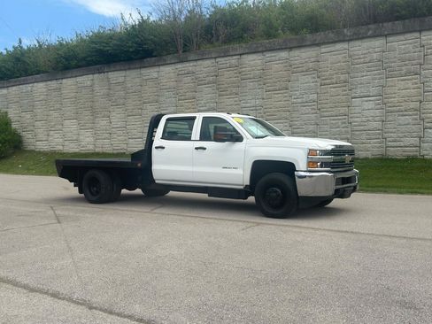 Used 2016 Chevrolet Silverado 3500 W/T w/ WT Convenience Package AWD/4WD image 9