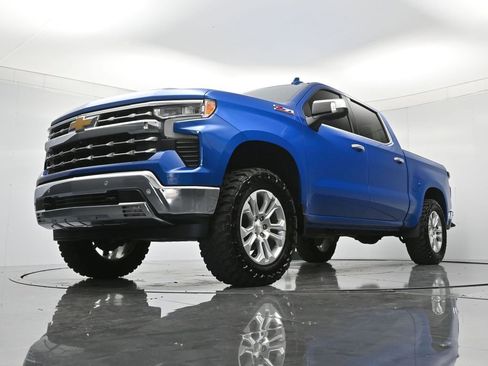 Used 2022 Chevrolet Silverado 1500 LTZ AWD/4WD image 38